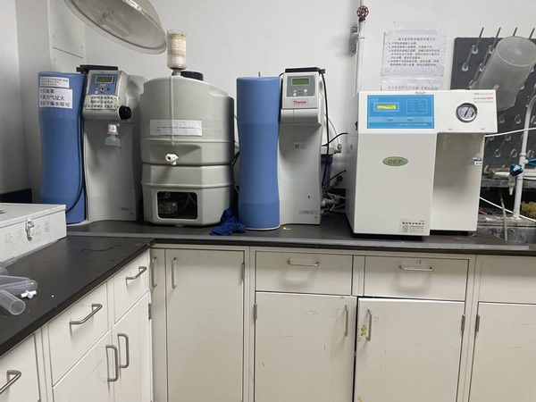 清华大学实验室 OKP 系列超纯水器使用现场